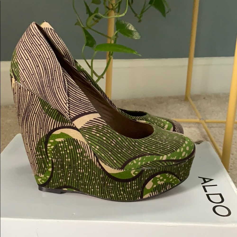 Aldo Forwood Wedges